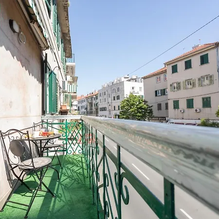 Star Music * Σπλιτ