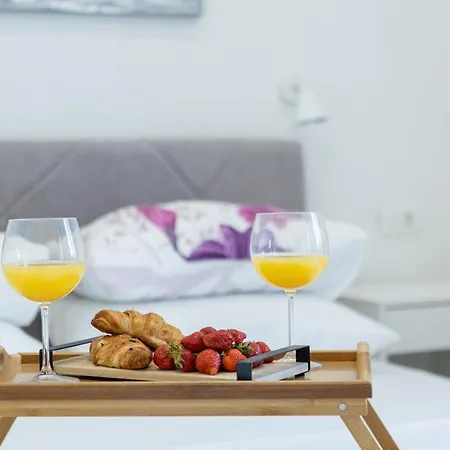 Star Music Σπλιτ