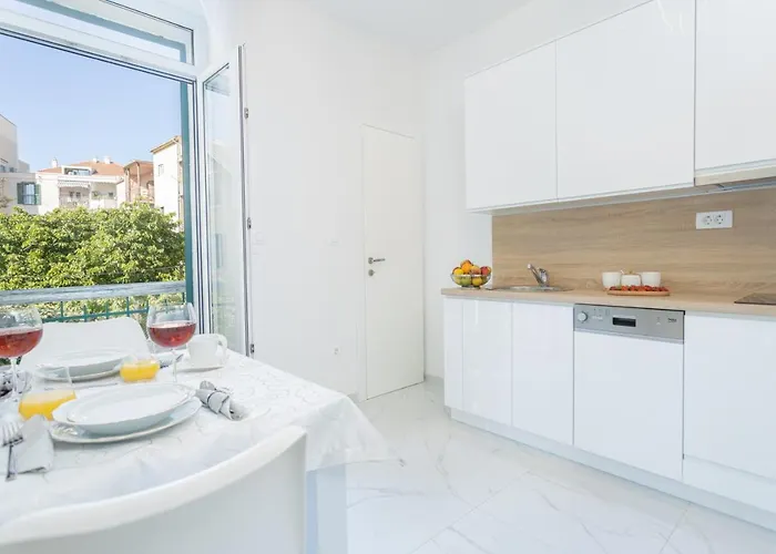 Star Music سبليت