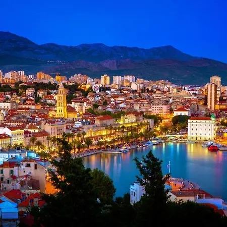 Apartment Star Music Split