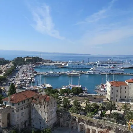 Apartment Star Music *