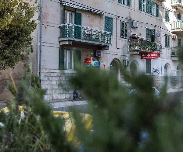 Lejlighed Star Music Split